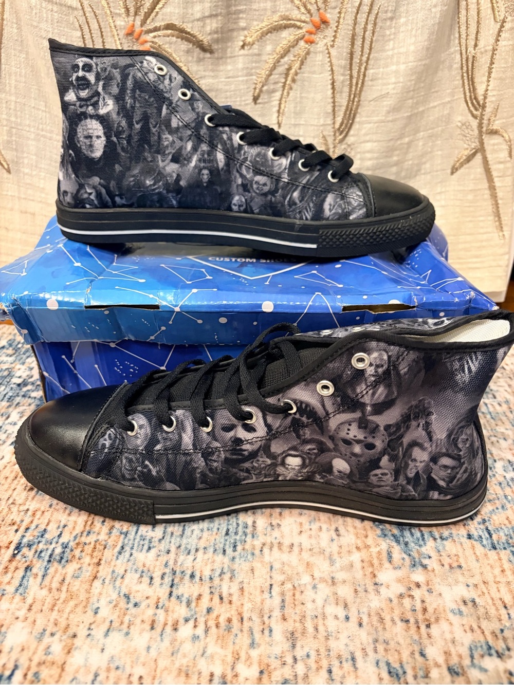 High-Top Horror Graphic Sneakers - Black